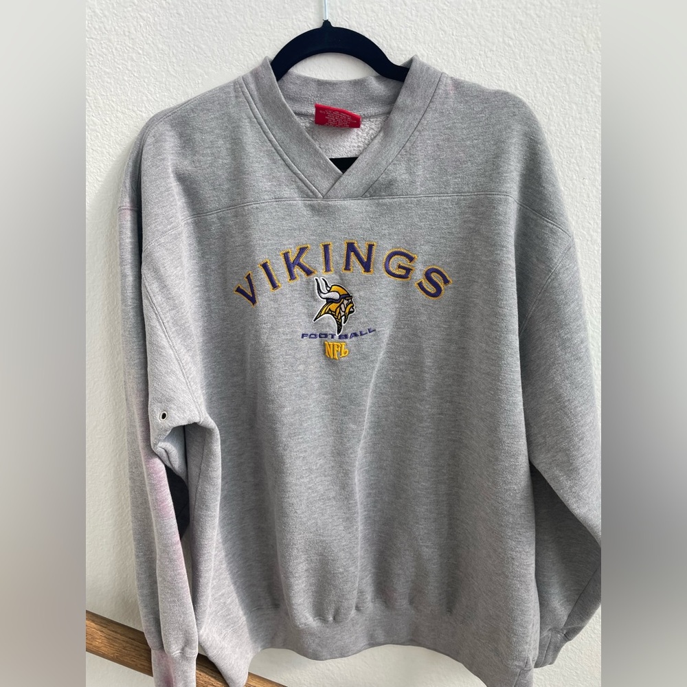 Vikings sweatshirt.